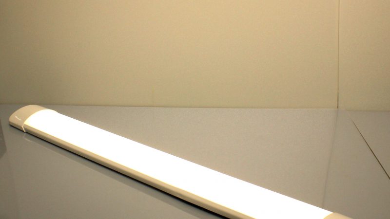 Линейные светодиодные светильники 1200мм: особенности и преимущества